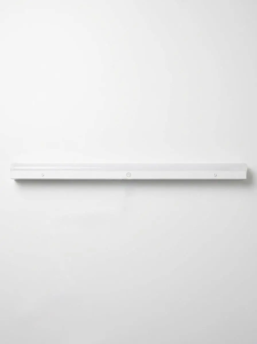E2-LS-SLIM-4FT-2436W-354050K-E-Side1