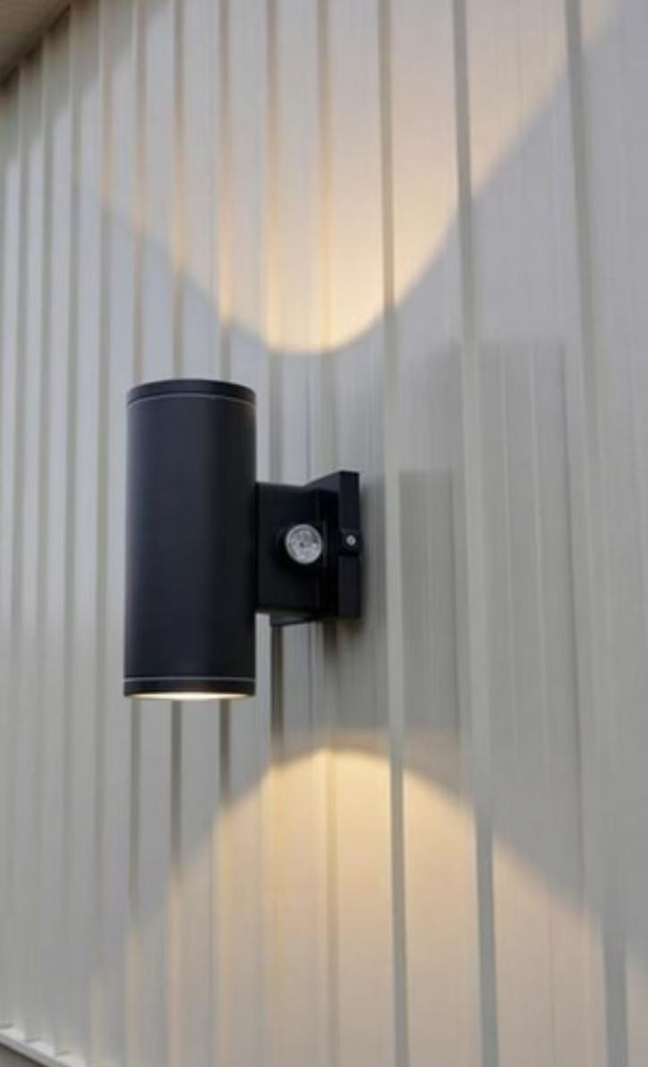 Up and down Mounted on wall